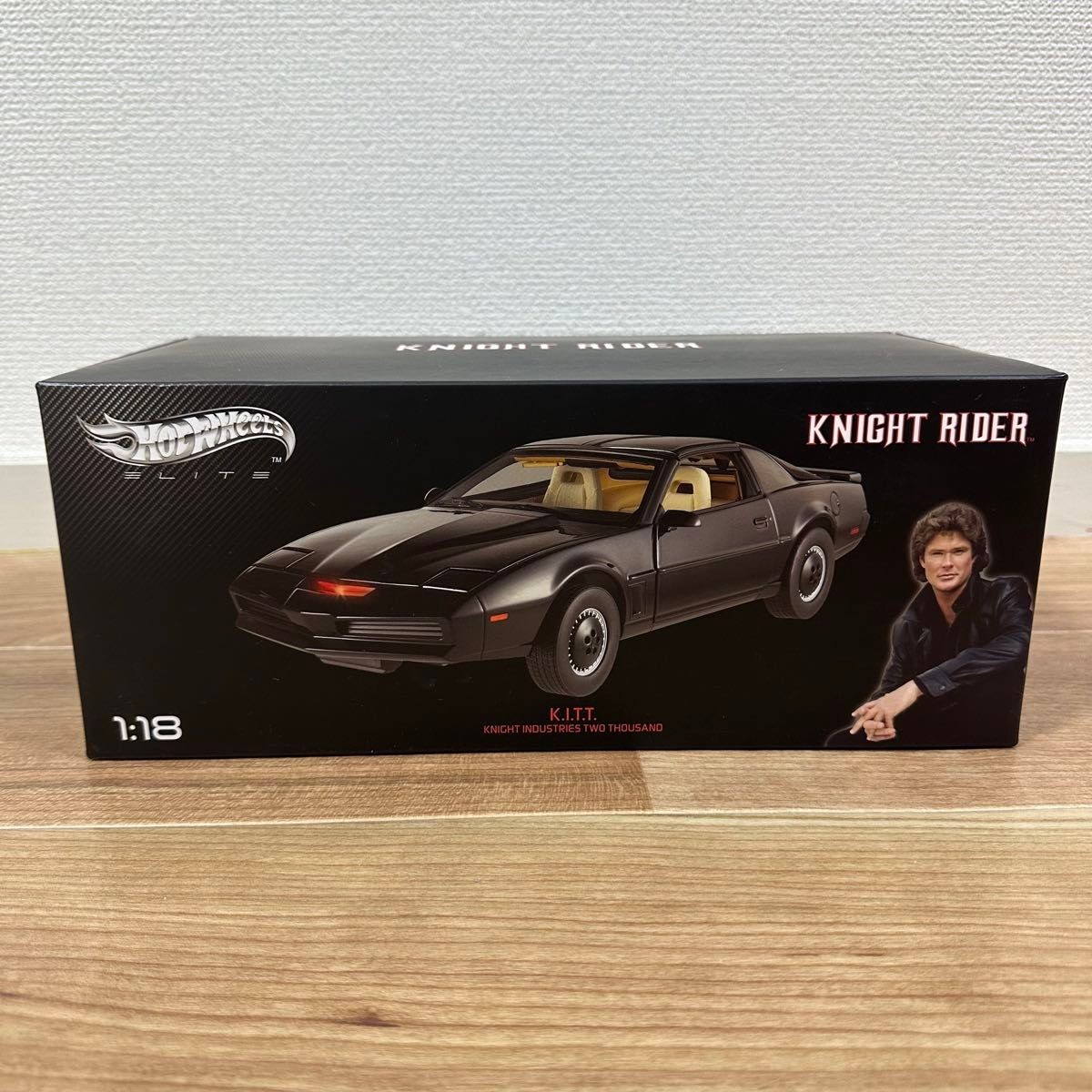 Hot Wheels ELITE Premium 1/18 KNIGHT RIDER K.I.T.T W/ Original box