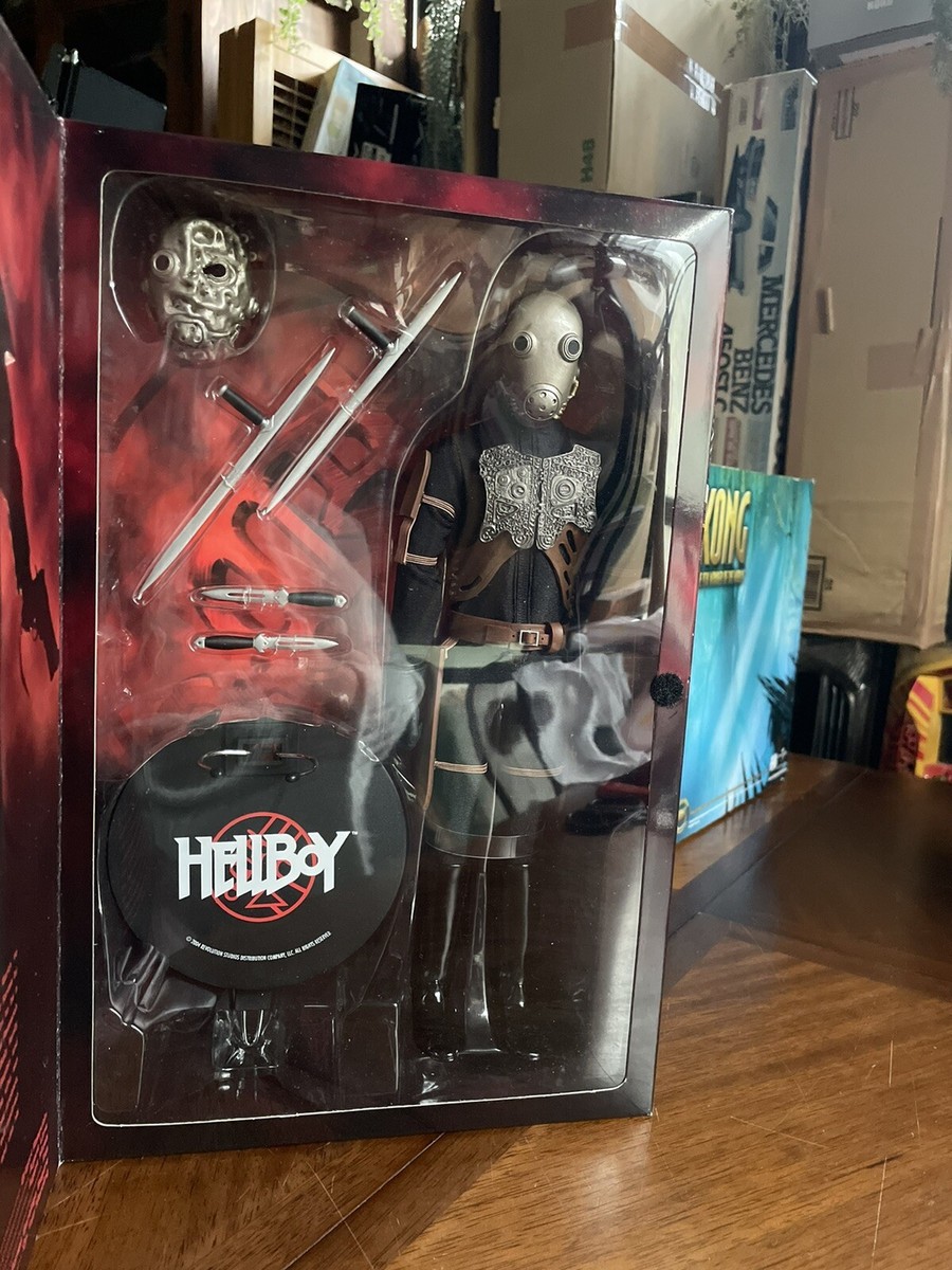 HELLBOY クロエネン 12inch sideshow フィギュア s-l400.jpg