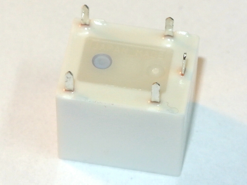 Relais Fujitsu 51ND10-W1 - Équivalent 51ND10-N, 51ND10-WF, FBR51ND10 - Neuf Pour Applications électriques