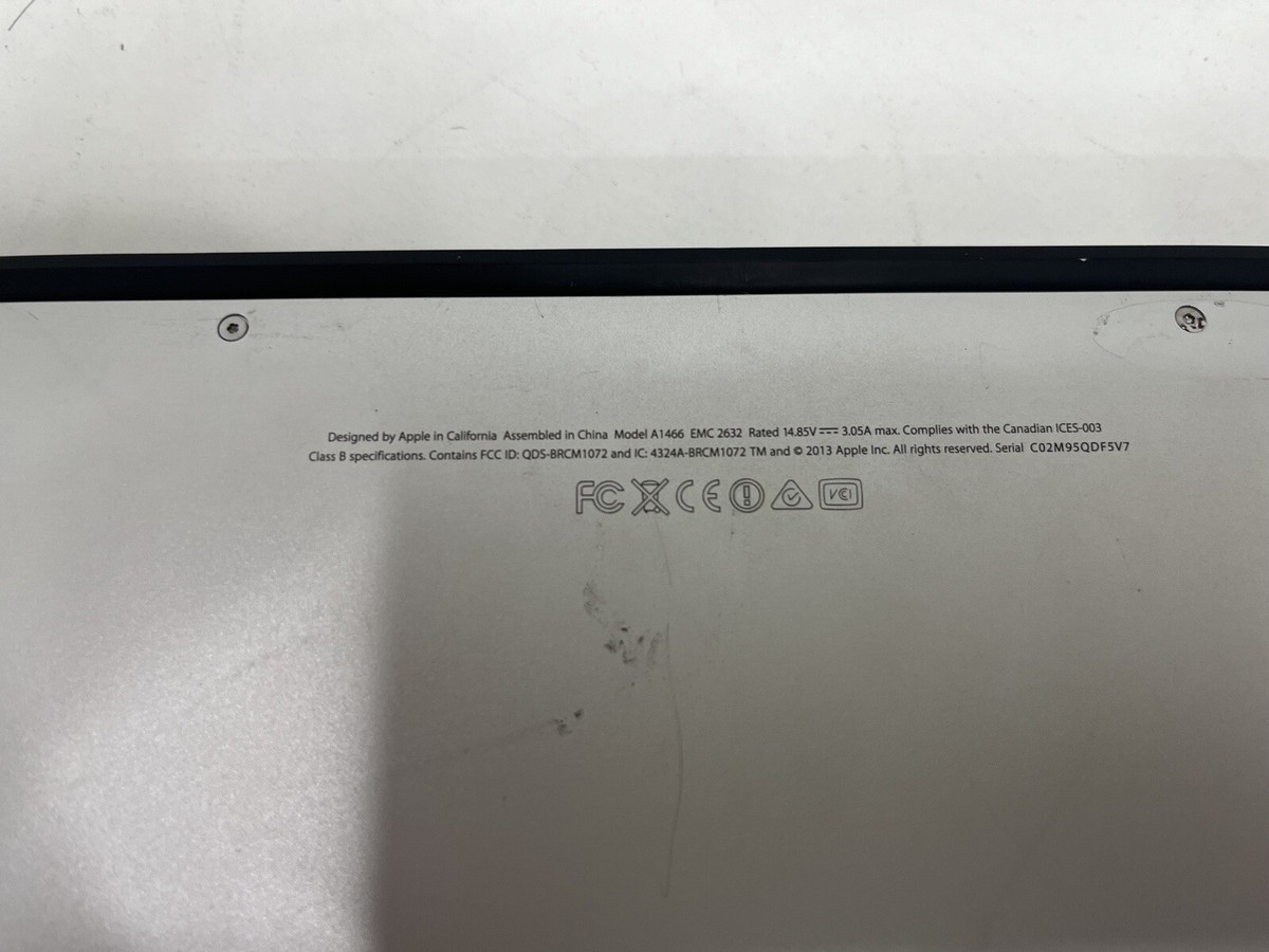 Apple McBook Air 13 Apple McBook Air 13