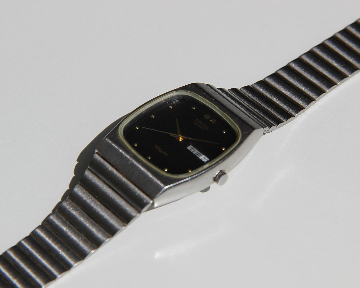 時計 CITIZEN R DATE WATCH Vintage Citizen men watch 5081079 needs a clean and battery for