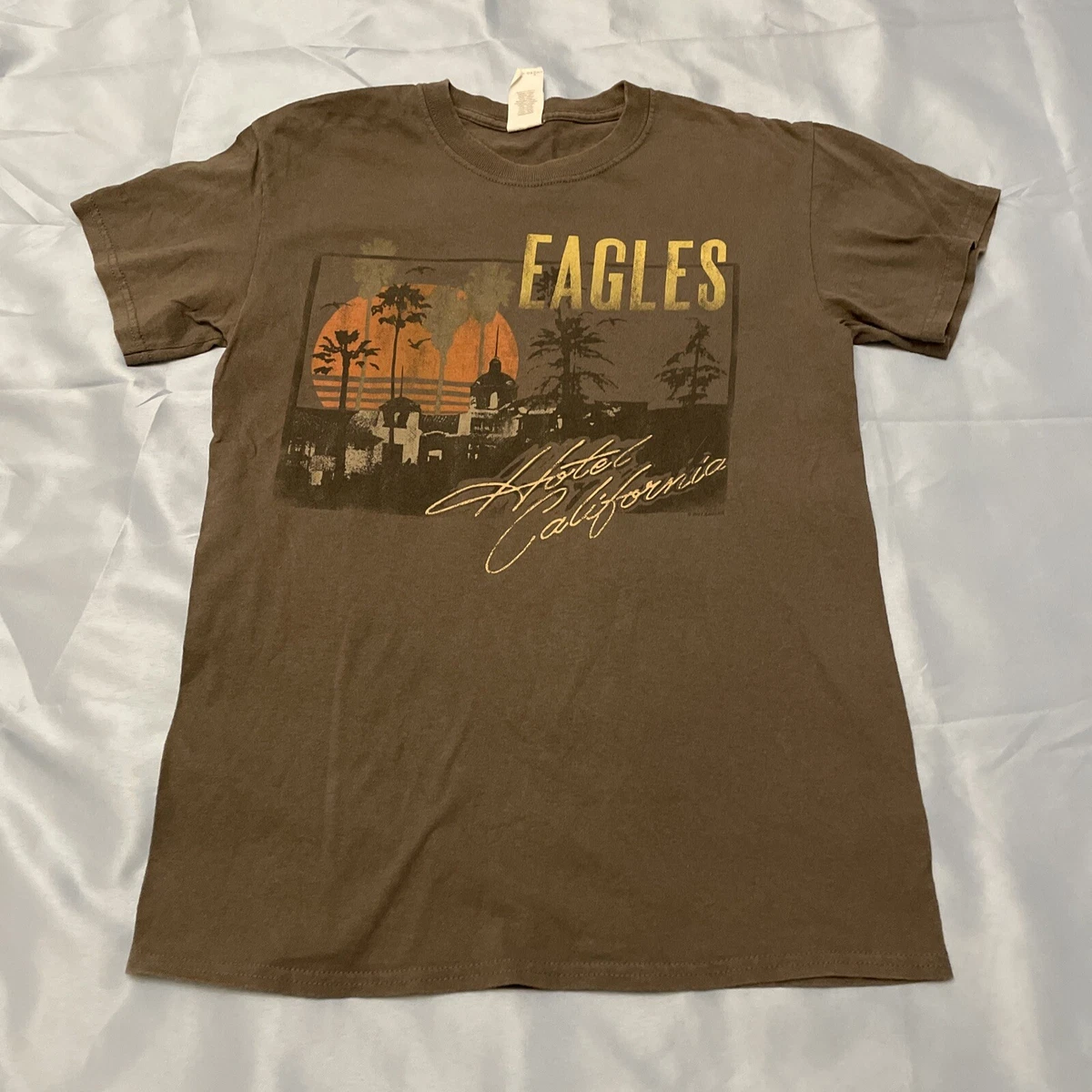 Hotel California Eagles T shirt Rock Band Shirt S 2017 Gildan eBay