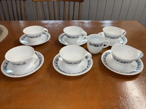 13 pc Corelle Old Town Blue Onion  hook handle Tea Cups   & Saucers & creamer