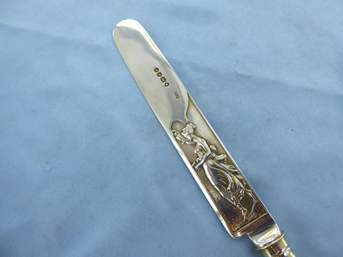 AN ANTIQUE STERLING SILVER CANOVA PATTERN DESSERT KNIFE,LONDON 1859. - Picture 6 of 14