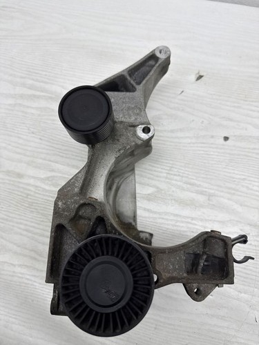 BMW 5 F10 F11 2010 Halterung Lichtmaschine 7802639 Diesel 150kW KER13730