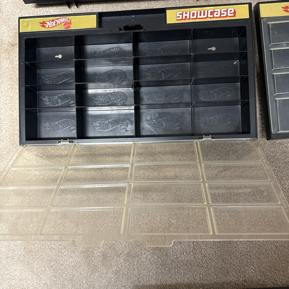 Vintage 1981 MATTEL HOT WHEELS Wall Mount (16 Car Slots) SHOWCASE DISPLAY (5) - Image 3 of 4