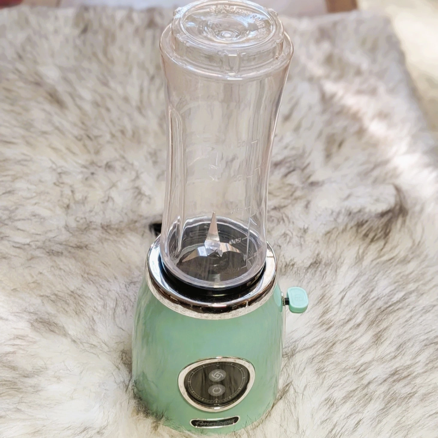 Americana by Elite Retro Personal Blender Mint Green 20 oz
Opens in a new window or tab