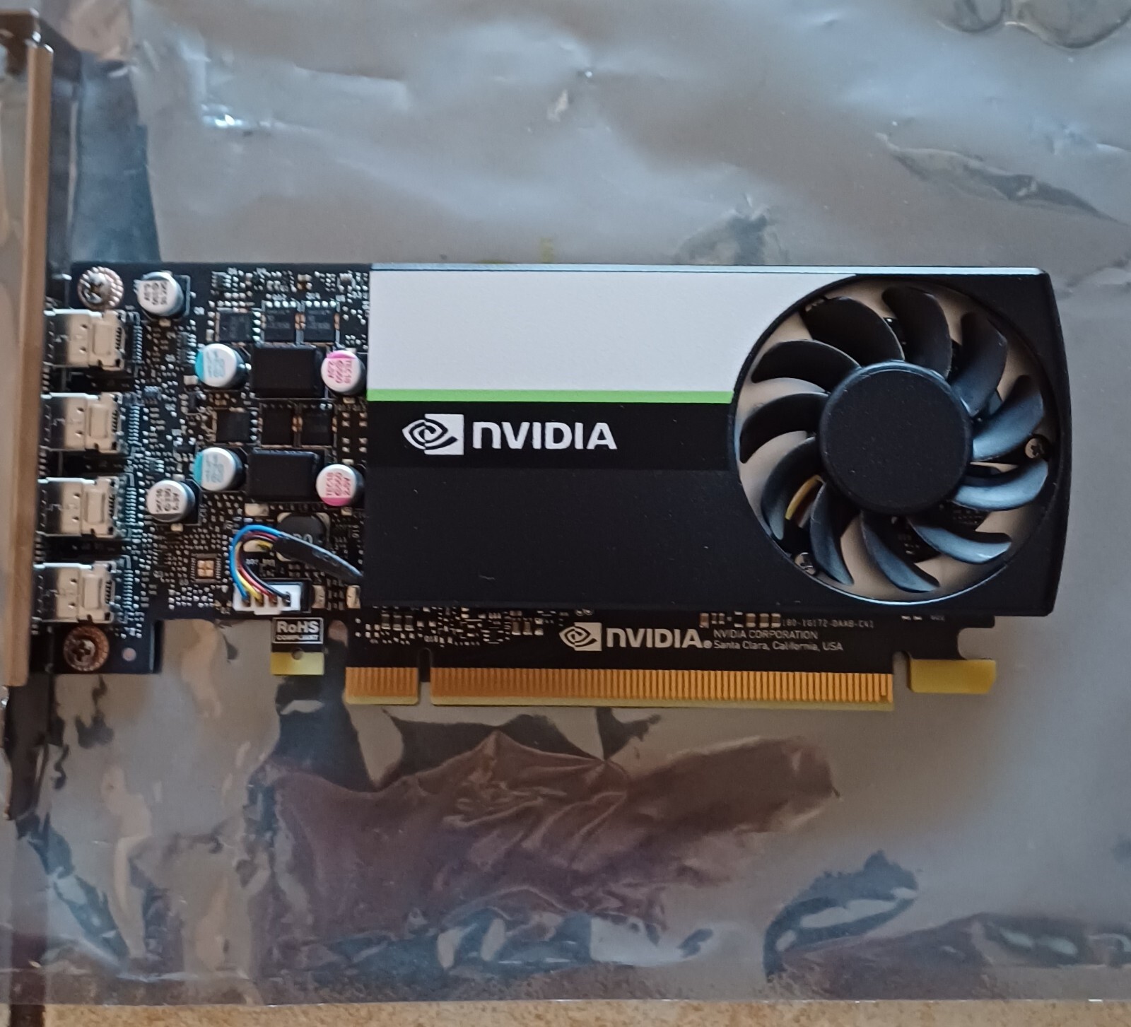 Nvidia T1000 carte graphique 4 écrans 4K fluides avec 4Go GDDR6 basse consommation