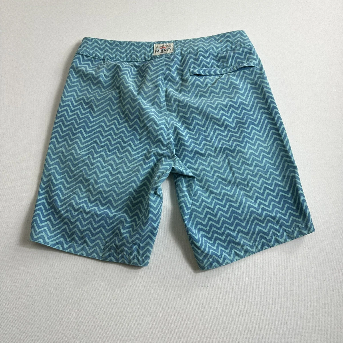 Faherty Board Shorts Mens Size 30 Zig Zag Print Aqua Blue Swim
