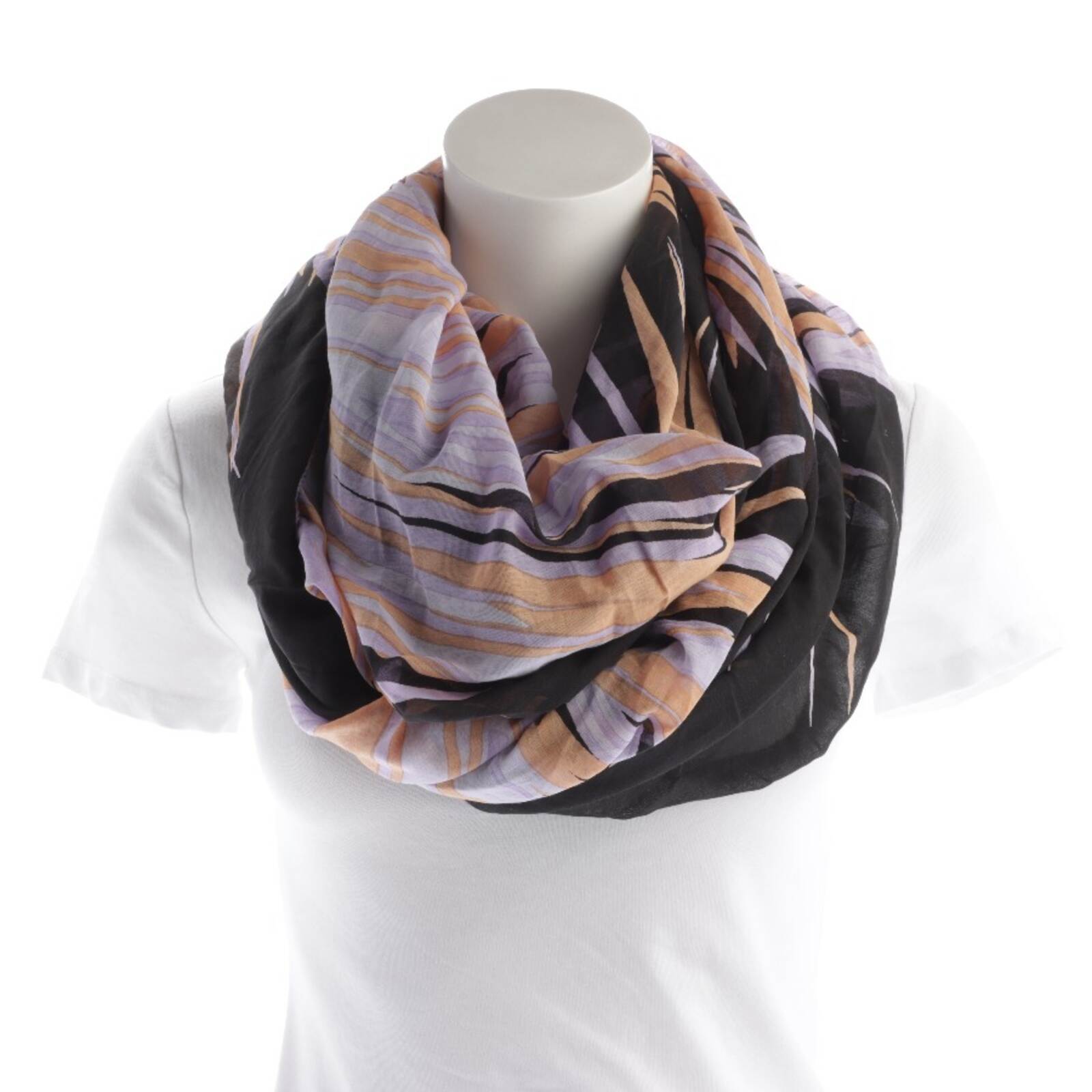 Знаменитый дом Уориса Мехрфарбига