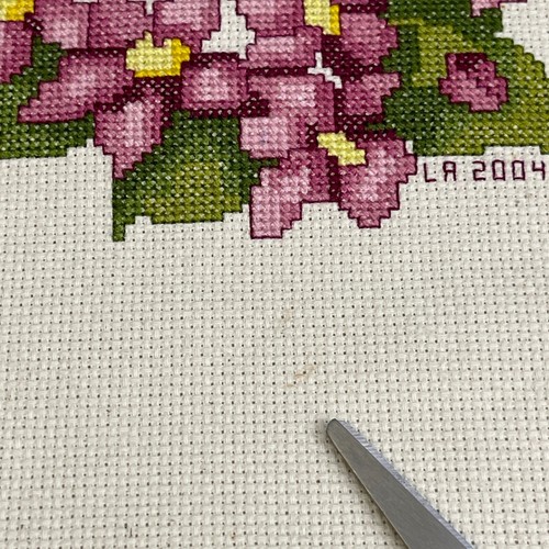 Completed Vintage Cross Stitch - Love is Home For The Heart - Signed LA 2004 - Picture 3 of 8