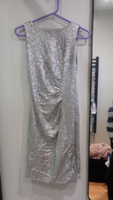Silbernes Paillettenkleid - Calvin Klein - Größe 2