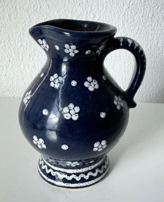 Gmundner Keramik Dirndl blau Vase 13 cm GK946 (2512DE21)  05/26 - Bild 1 von 4