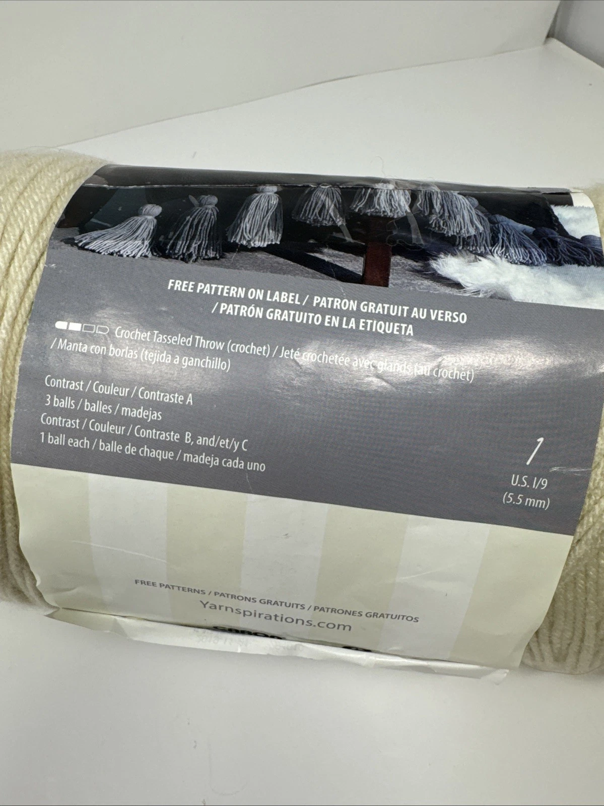 Yarnspirations Caron One Pound Yarn 100% Acrylic Col 10514 Off White 812 Yds New - product detail image 4