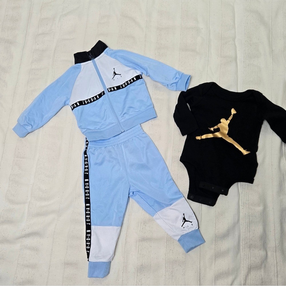 Baby Boys Air Jordan 2 Pcs Tracksuit Blue  & Black Long Sleeve Bodysuit Size 12M thumbnail 2