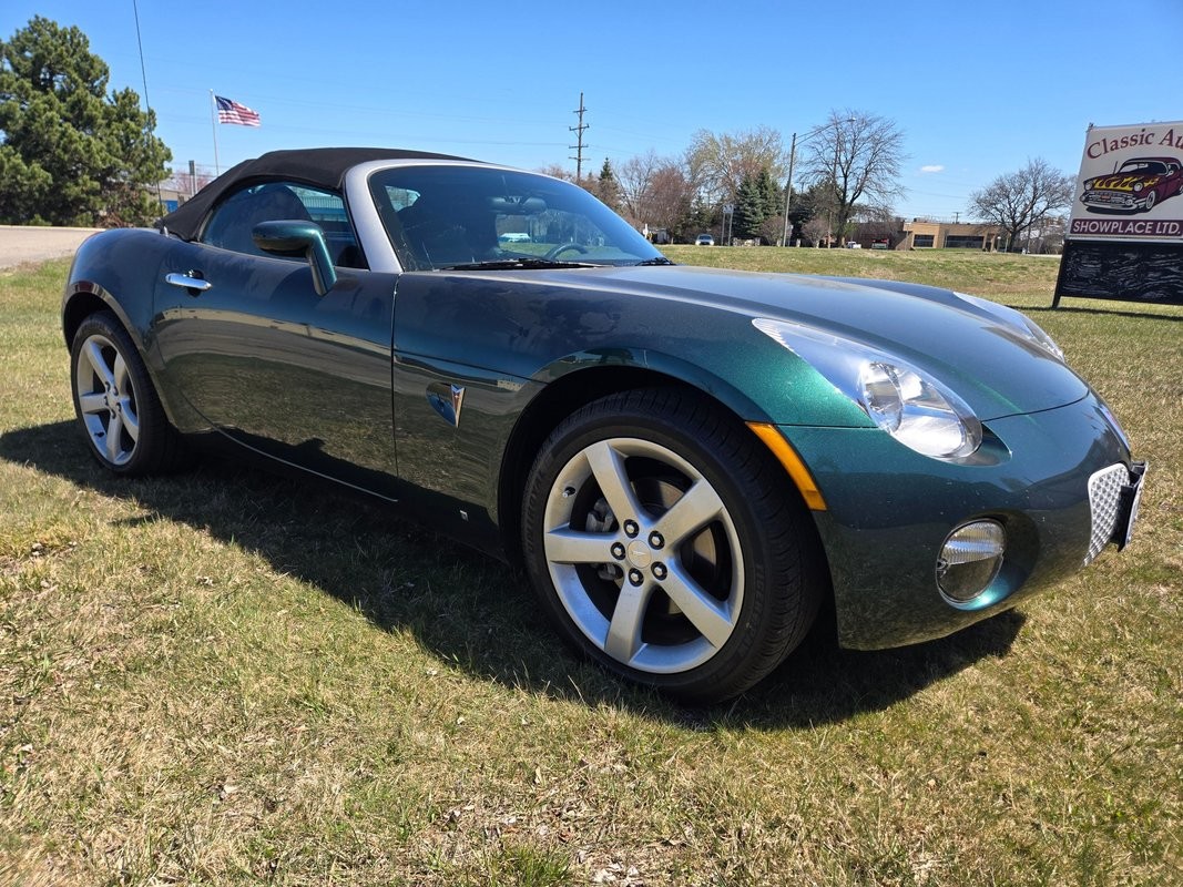 2007 Pontiac Solstice Base