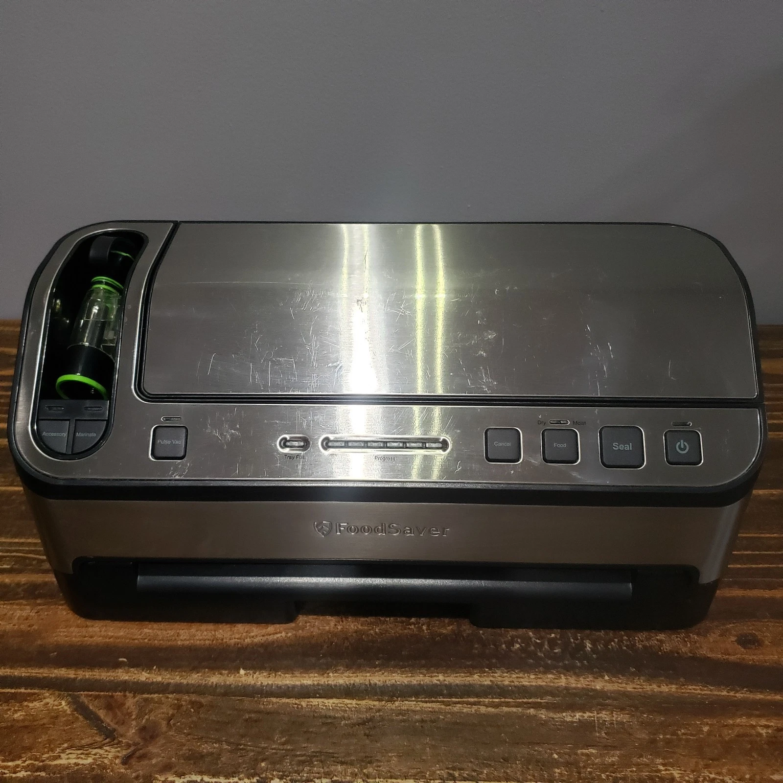 FoodSaver V4850 2 in 1 Vacuum Sealing Solution Food Bag Sealer