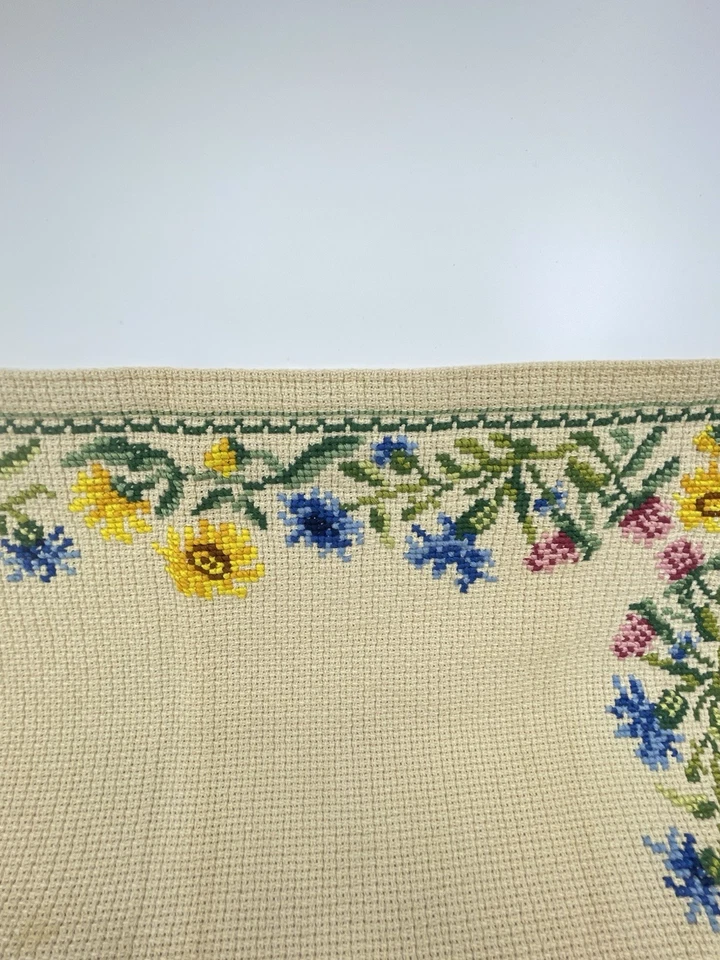 Vintage Hand-Embroidered Floral Table Topper/Dresser Scarf Sunflowers Wildflower - Image 4 of 4