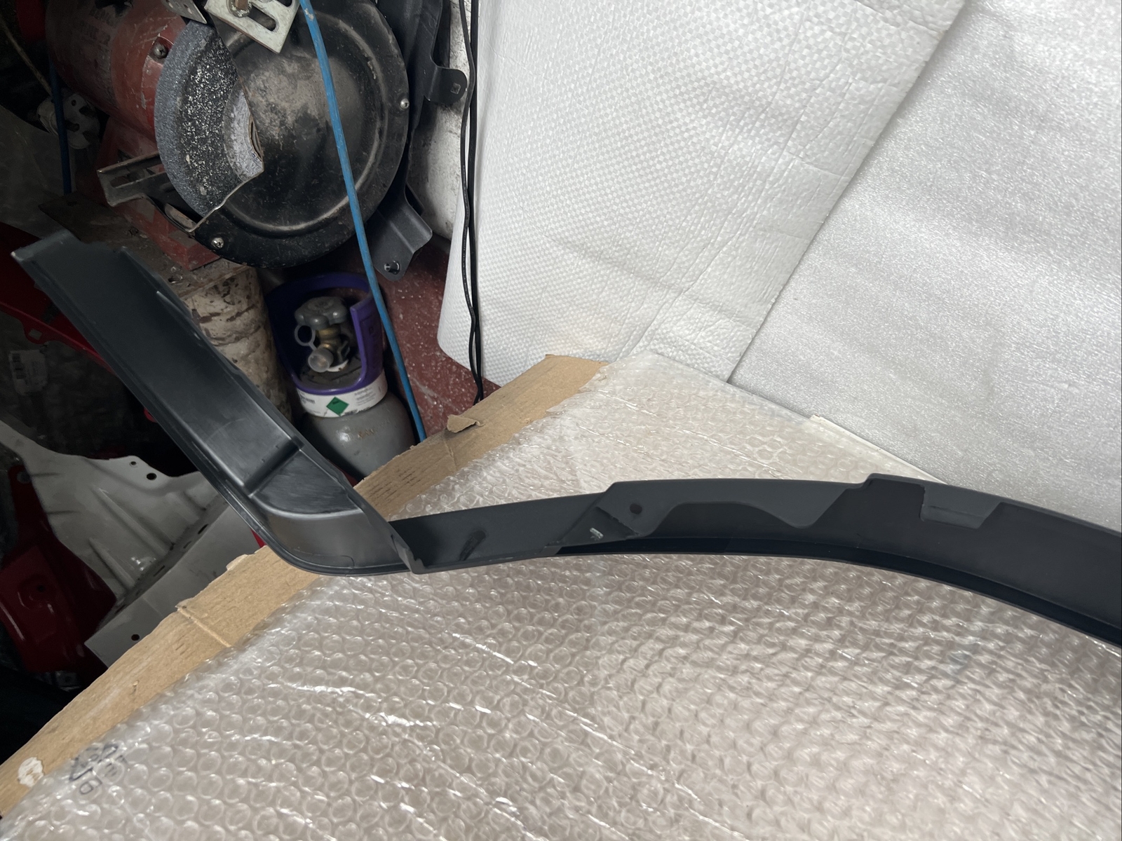 Genuine Ford Fiesta Mk7 Front Bumper Stone Deflector 1767524 for 