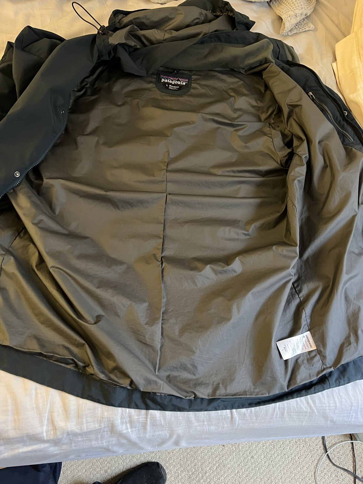 Patagonia Men L 3-in-1 Jacket. Quilted inner Liner Jacket Waterproof Shell  $299