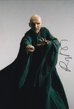RALPH FIENNES signed Autogramm 20x30cm HARRY POTTER in Person autograph ACOA