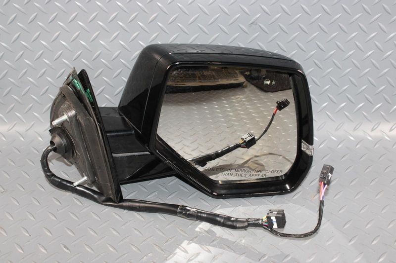 2015-2020 Cadillac Escalade Right Passenger Side Door Mirror Black Surround view