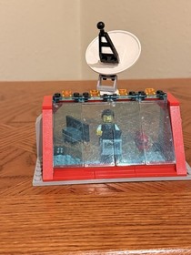 LEGO City Space Centre (3368) 100% Complete All Minifigs and Instructions