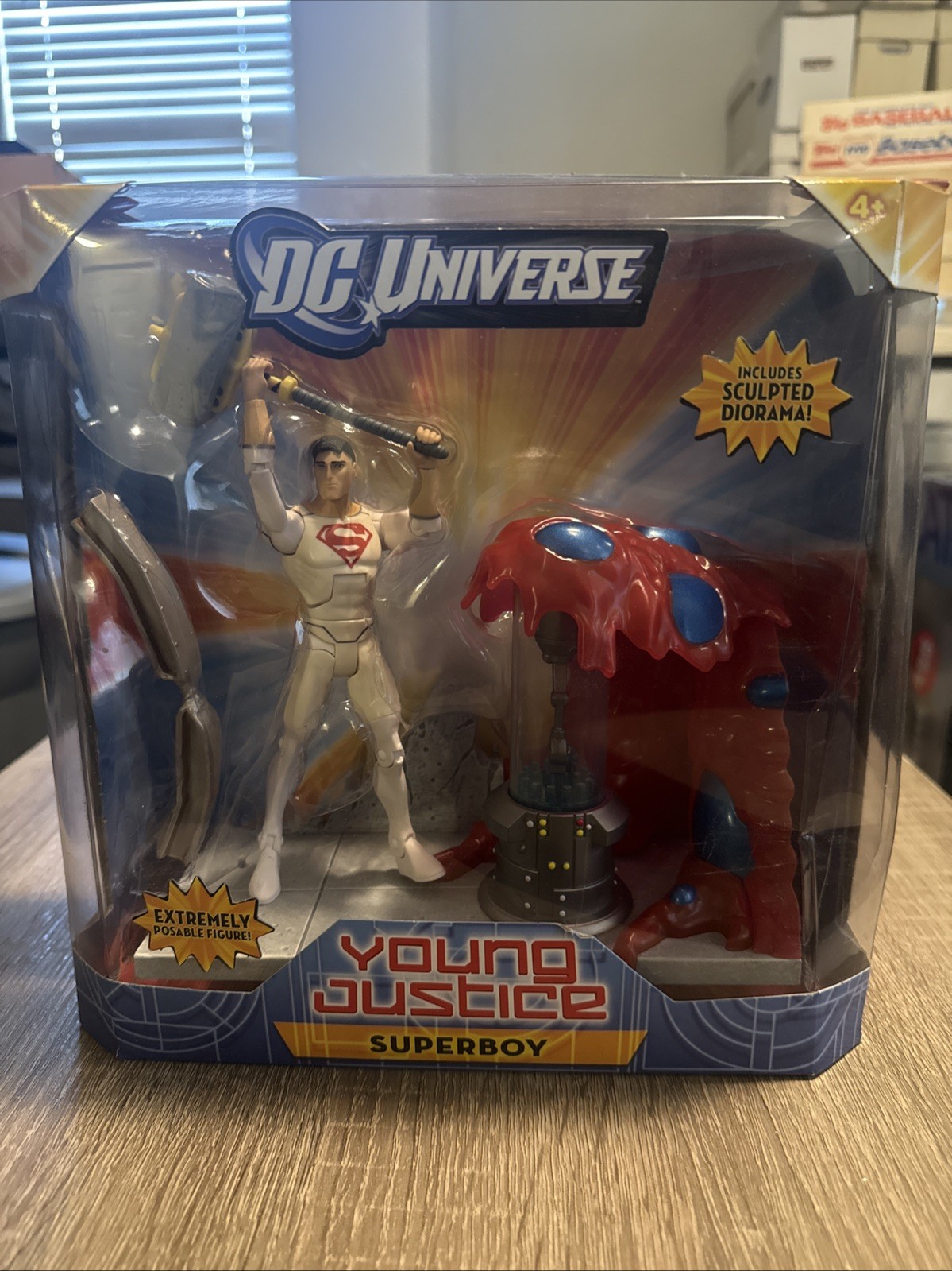 DC Universe Classics Young Justice Superboy Diorama Mattel 2