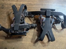 Paire de Pédales Vélo de Route Course Aluminium avec Cale-pieds  Sangles wellgo