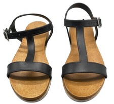 black sandals open toe ankle buckle bendable comfort medium 7/8 READ