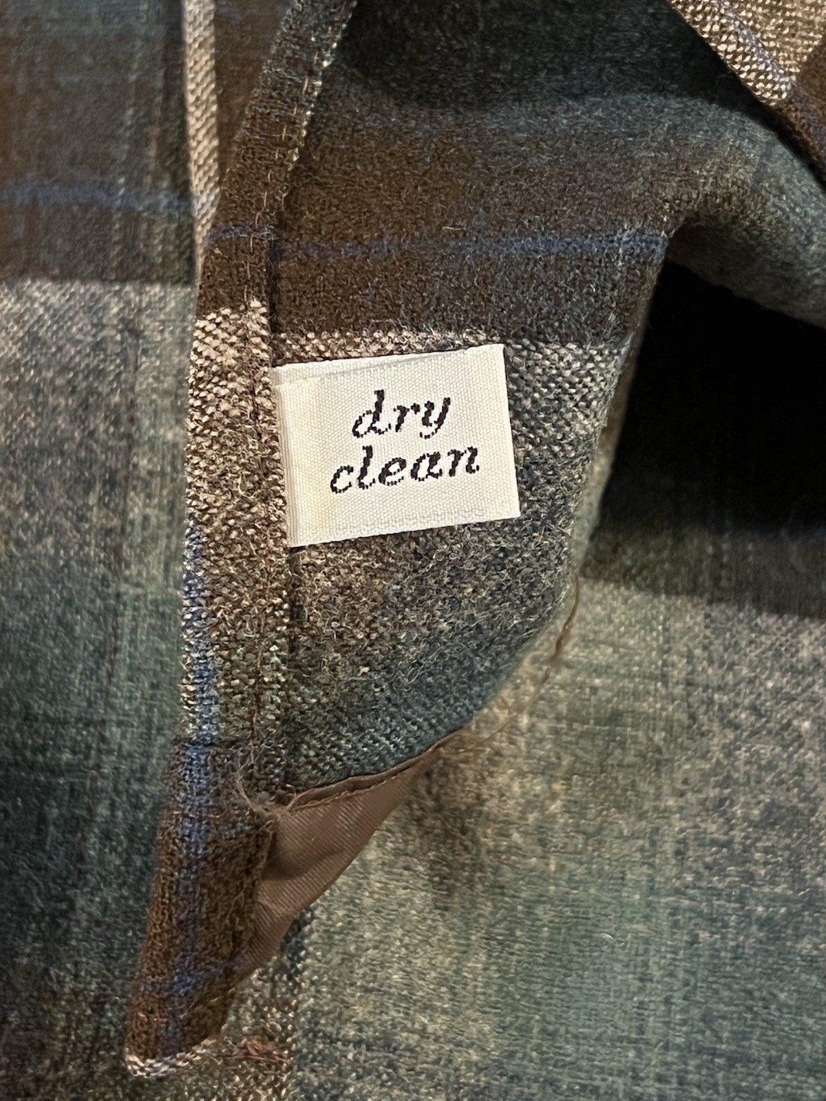 Pendleton Canyon Plaid button-down 100% Virgin wo… - image 9