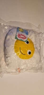 Kidrobot 10 Inch Yummy Picnic Plush Egg Neu