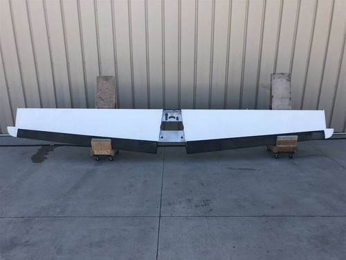 0893002-7 Cessna 310Q Stabilizer Horizontal W/ De-Ice Boot (hail)