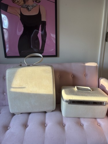 Samsonite Vintage Contoura Beige Hard Suitcase & Vanity Case Set Locking Mirror