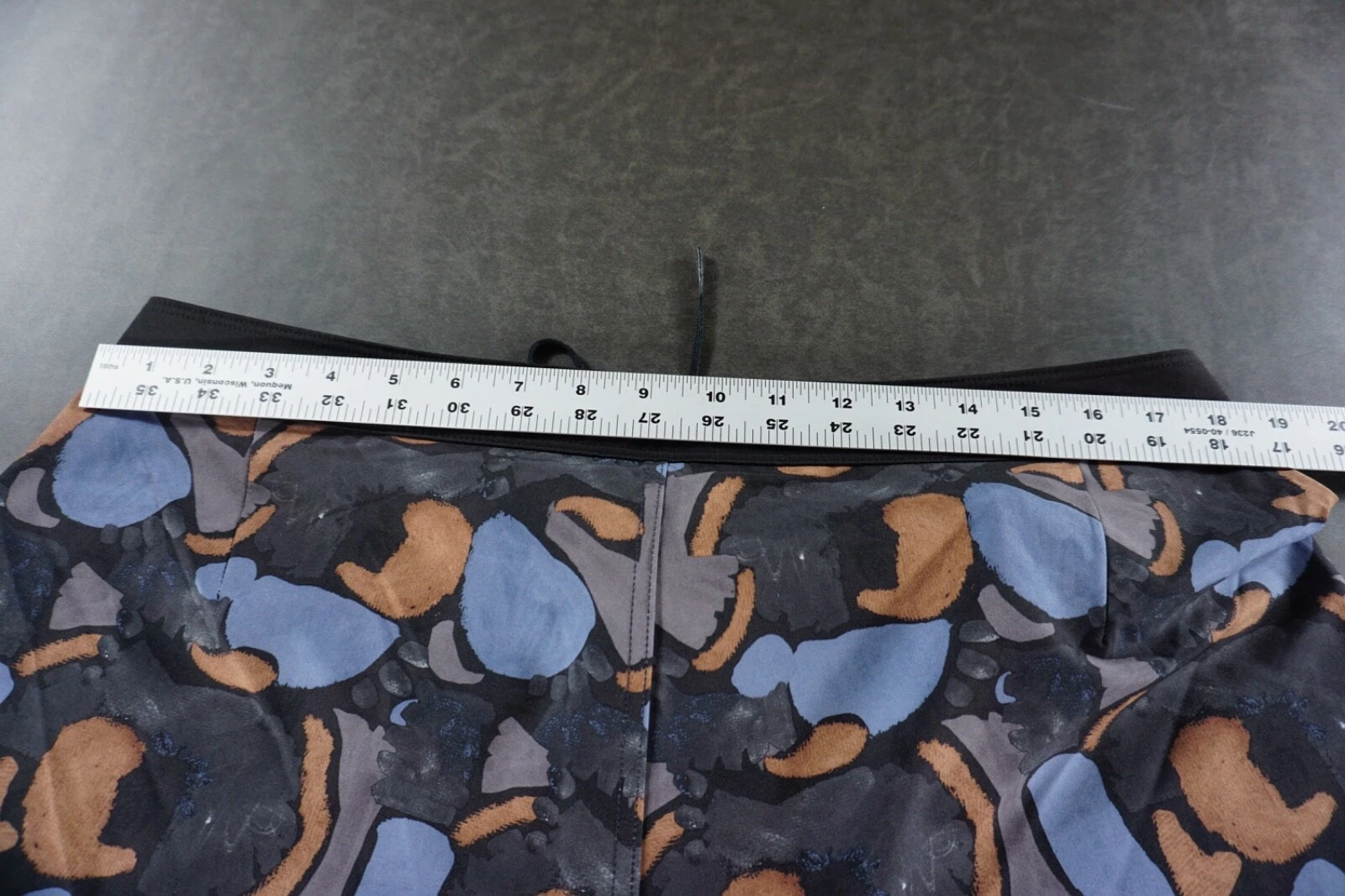 vuori geometric board drawstring unlined shorts