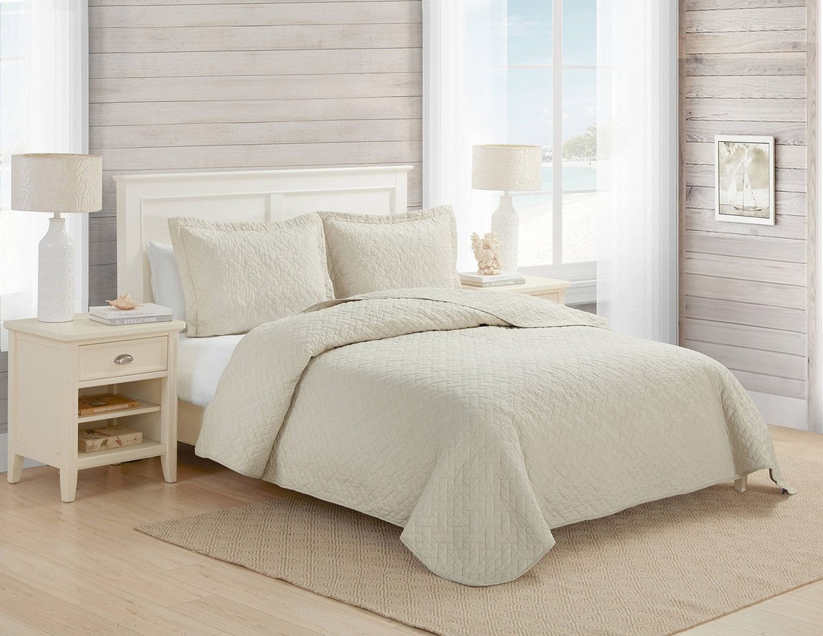 Tommy Bahama Home Quilt Set Soft Bedding with Matching Shams