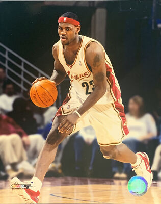 Rookie Lebron James 8x10 Photo Cleveland Cavaliers NBA Holo