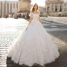 Exquisite Wedding Dresses Lace Applique Long Sleeve Boat Neck Ball Bridal Gowns