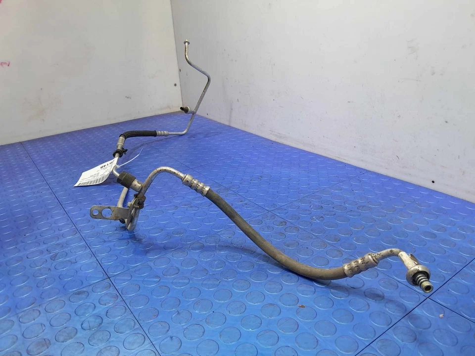 Mangueira líquida para ar condicionado 11-12 Jeep Liberty AC original do fabricante 68093295AB - Imagem 2 de 4