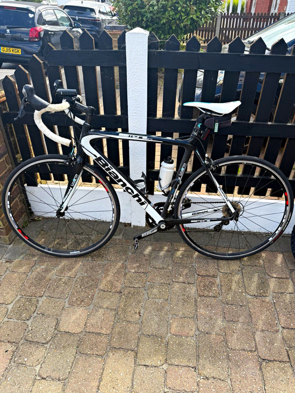 Bianchi Sempre Pro Road Bike 700C Drop Bar Lightweight Mechanical Rim Brakes