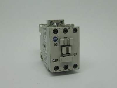 Allen-Bradley 100-C30EQ00 Series C Contactor 3 Phase 600VAC Max 24V DC USED