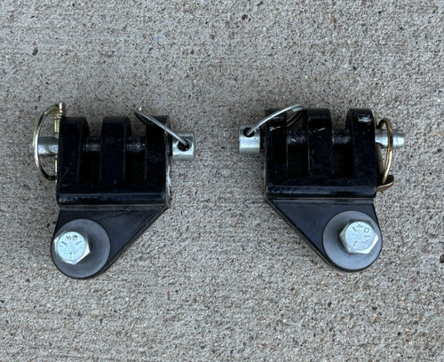 Blue Ox Replacement Triple-Lug Brackets for Blue Ox Tow Bars