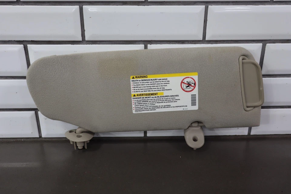 03-07 雪佛兰索罗德 2500HD GMT800 内部遮阳板 左/右 中性 原始设备制造商 — 第 2/4 张图片