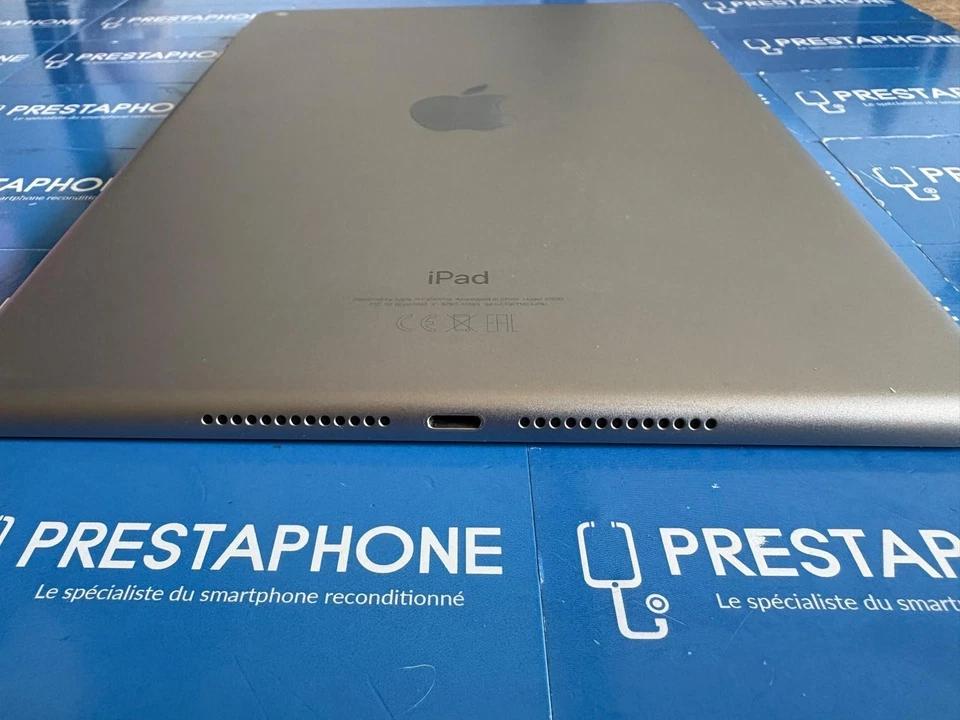 Apple iPad (6th generation) · 32GB · Wi-Fi, photo 4 sur 5