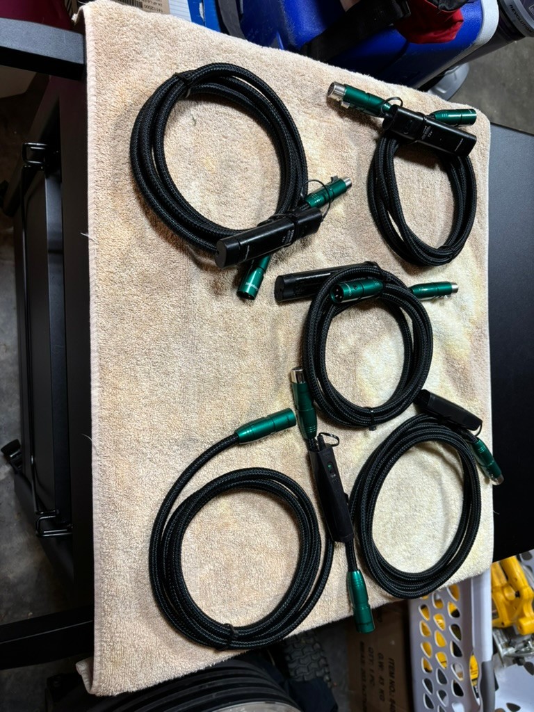 配信機器・PA機器・レコーディング機器 Audioquest Columbia