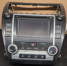 2014 Toyota Camry LE 2.5L Factory Radio Audio Head Unit 86140-06011 OEM 57076