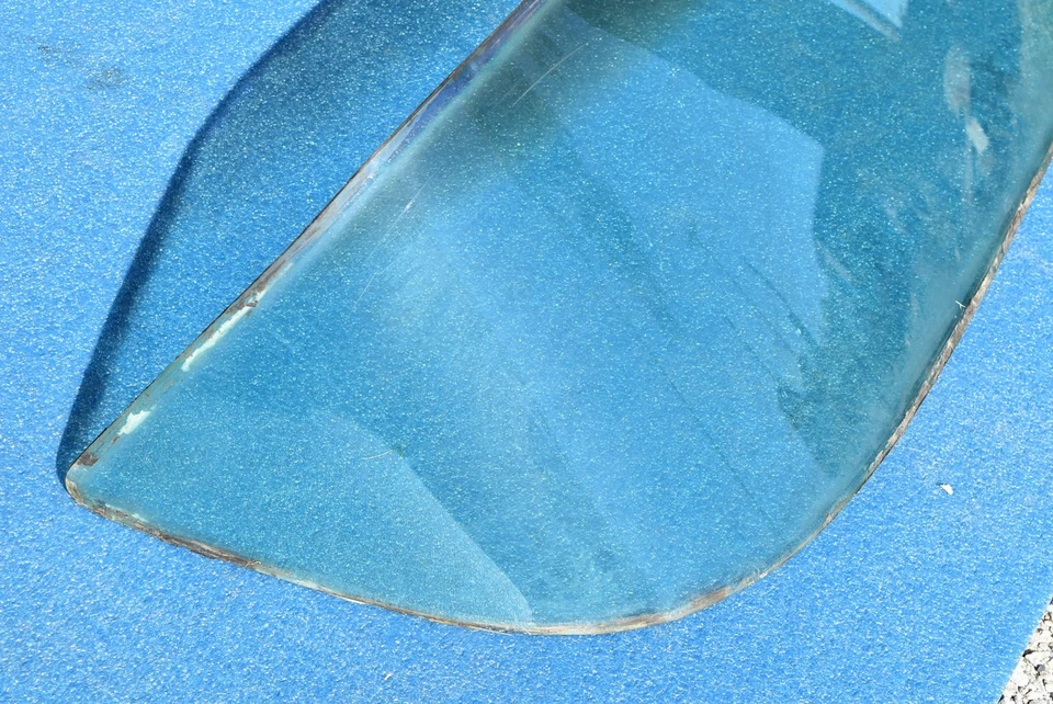 Oldsmobile Super 88 1958 ventana delantera parabrisas de vidrio 58 Olds 4 puertas fabricante de equipos originales chip Foto 4 de 4