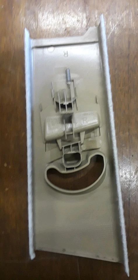 BMW 325i 2001 cinturón de seguridad pasajero altura ajustador cubierta panel moldura D0X2 Foto 2 de 2