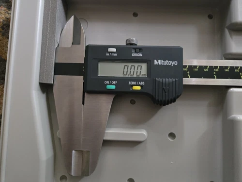 Mitutoyo 500-505-10 Absolute Digimatic Caliper 0 - 18" / 0 - 450mm SPC