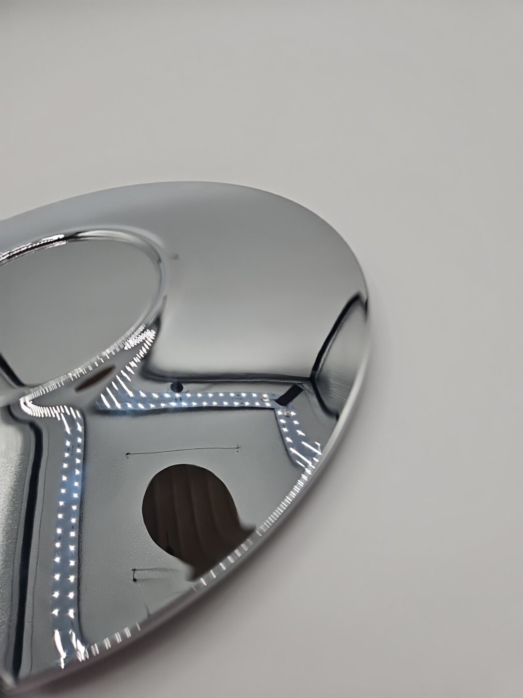 BENTLEY & ROLLS ROYCE HUB CAP-CHROMED (RH20643)